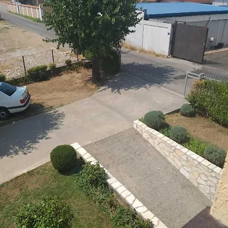 Vera - Airport Podgorica Affittacamere Mitrovici (Podgorica)